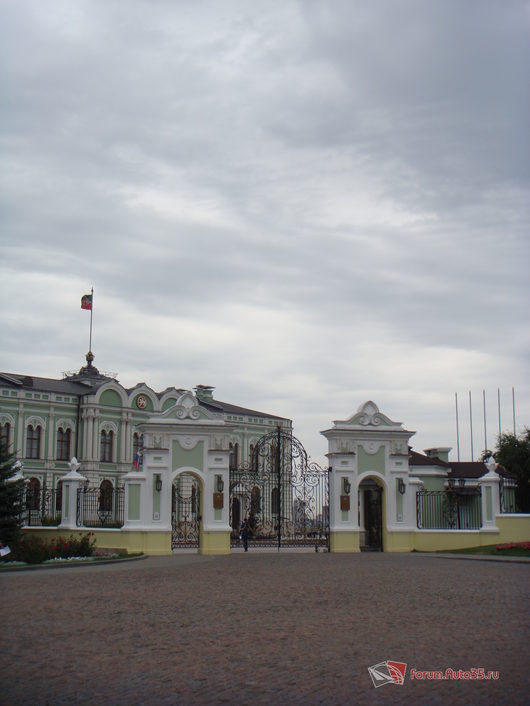 DelphiN - ВАЗ 21099 1.5 л 8 кл. 2001 г.в | На территории Кремля расположена резиденция Президента Республики.
